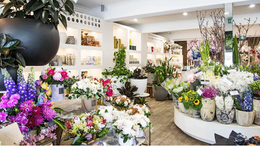 Flower Delivery Sydney How to Choose Flowers for a Last Minute Gift 